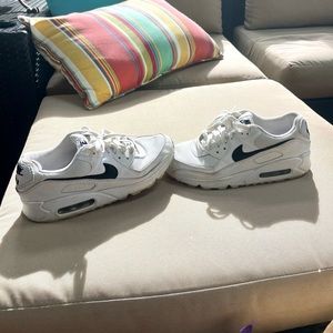 Women Nike Air Max - white & black